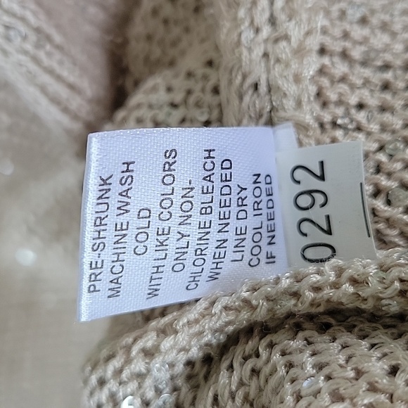 Lulu-B Sz L Asymmetrical Hem Knit Sparkly Summer Sweater Top 3/4 Sleeves Beige - Picture 8 of 12